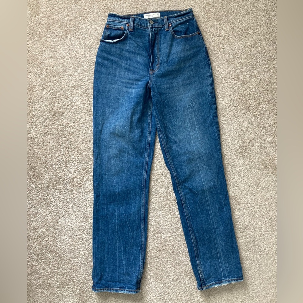 Abercrombie 90’s straight high rise jean curve love